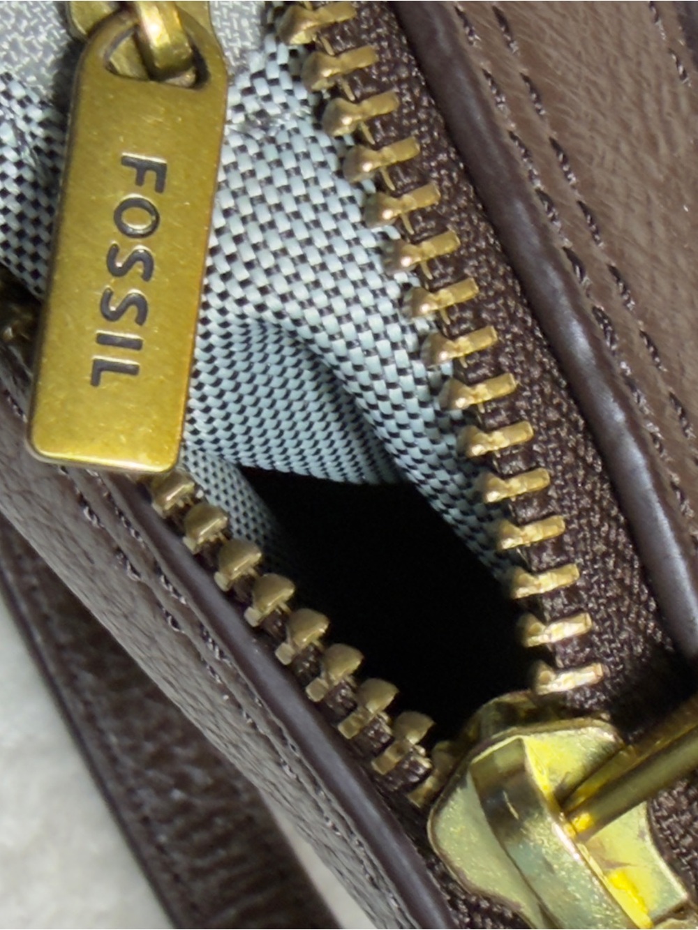 Fossil Jolie Brown Pebbled Leather Baguette Shoulder Bag - Picture 7 of 15